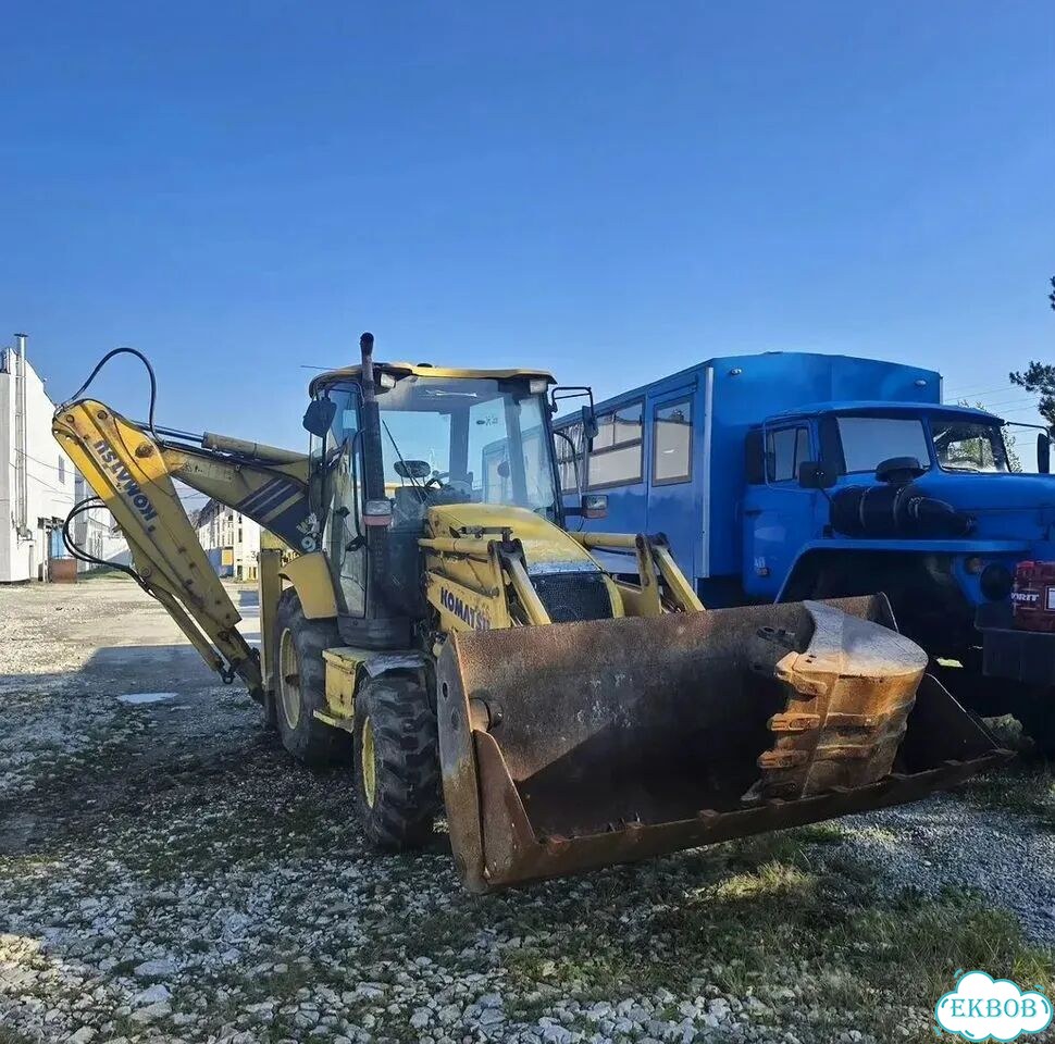 Экскаватор-погрузчик Komatsu WB93R-5E0, 2012 фото 3