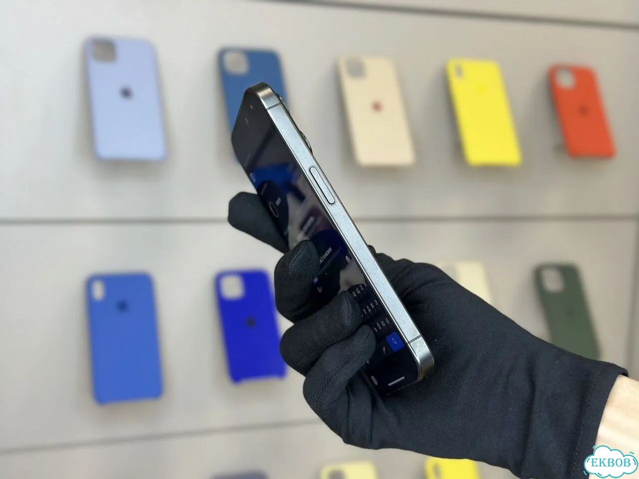 iPhone 15 Pro, 256 ГБ, SIM + eSIM фото 4