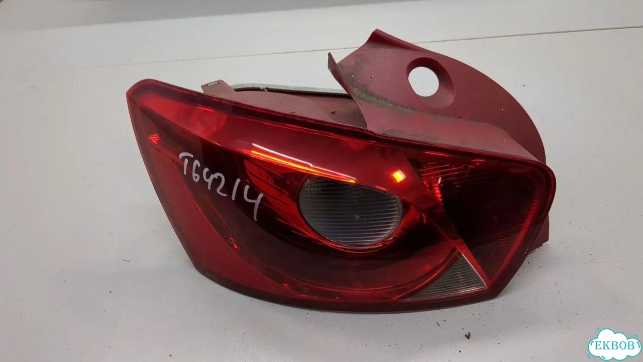 Фонарь (задний) левый Seat Ibiza 4 фото 1