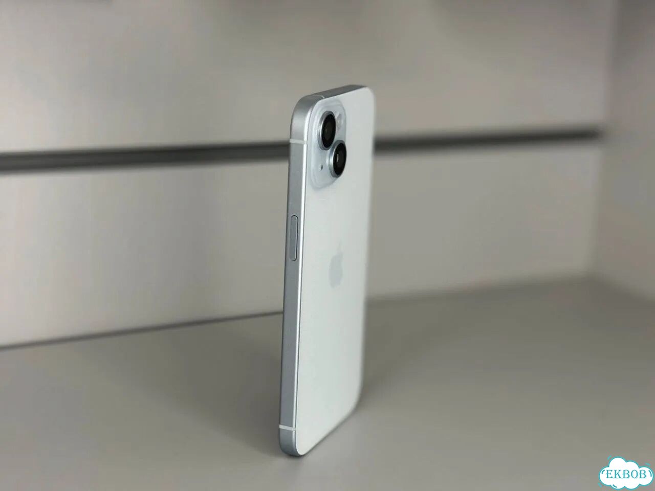 iPhone 15, 128 ГБ, SIM + eSIM фото 4