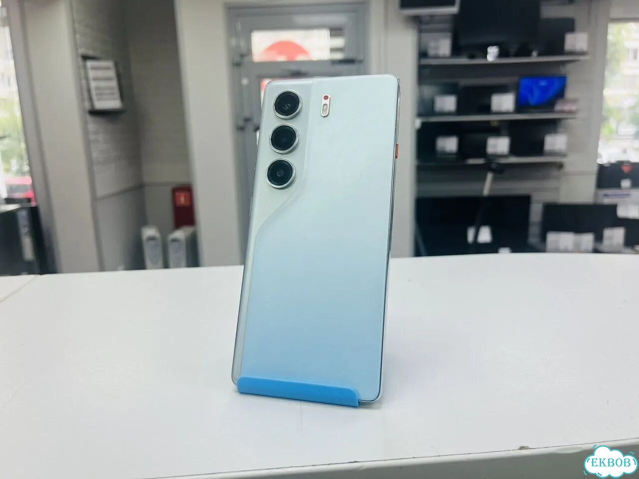 TECNO Camon 40, 12/256 ГБ, 2 SIM фото 1