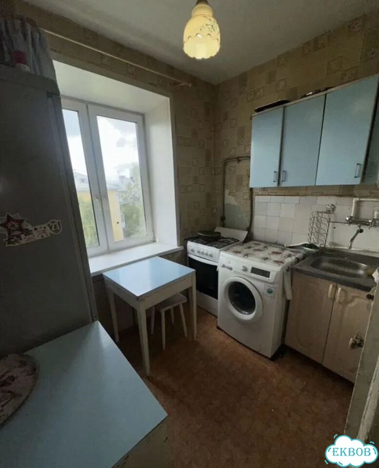 2-к. квартира, 43 м², 5/5 эт. фото 3