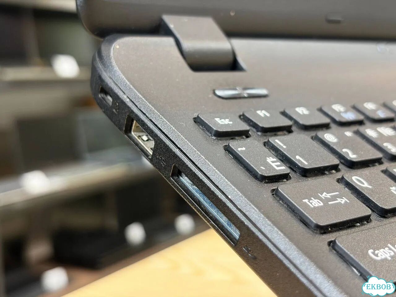 Ноутбук Acer / N3700 / 4GB / SSD 128GB фото 3