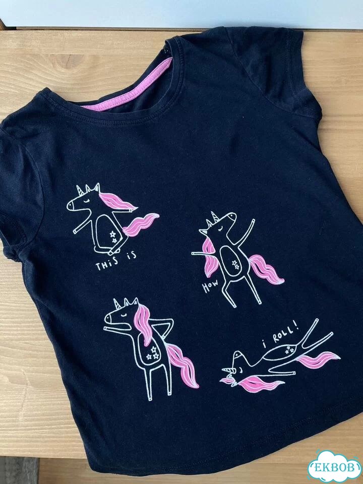 Футболка Mothercare, 116 черная с единорогами фото 2