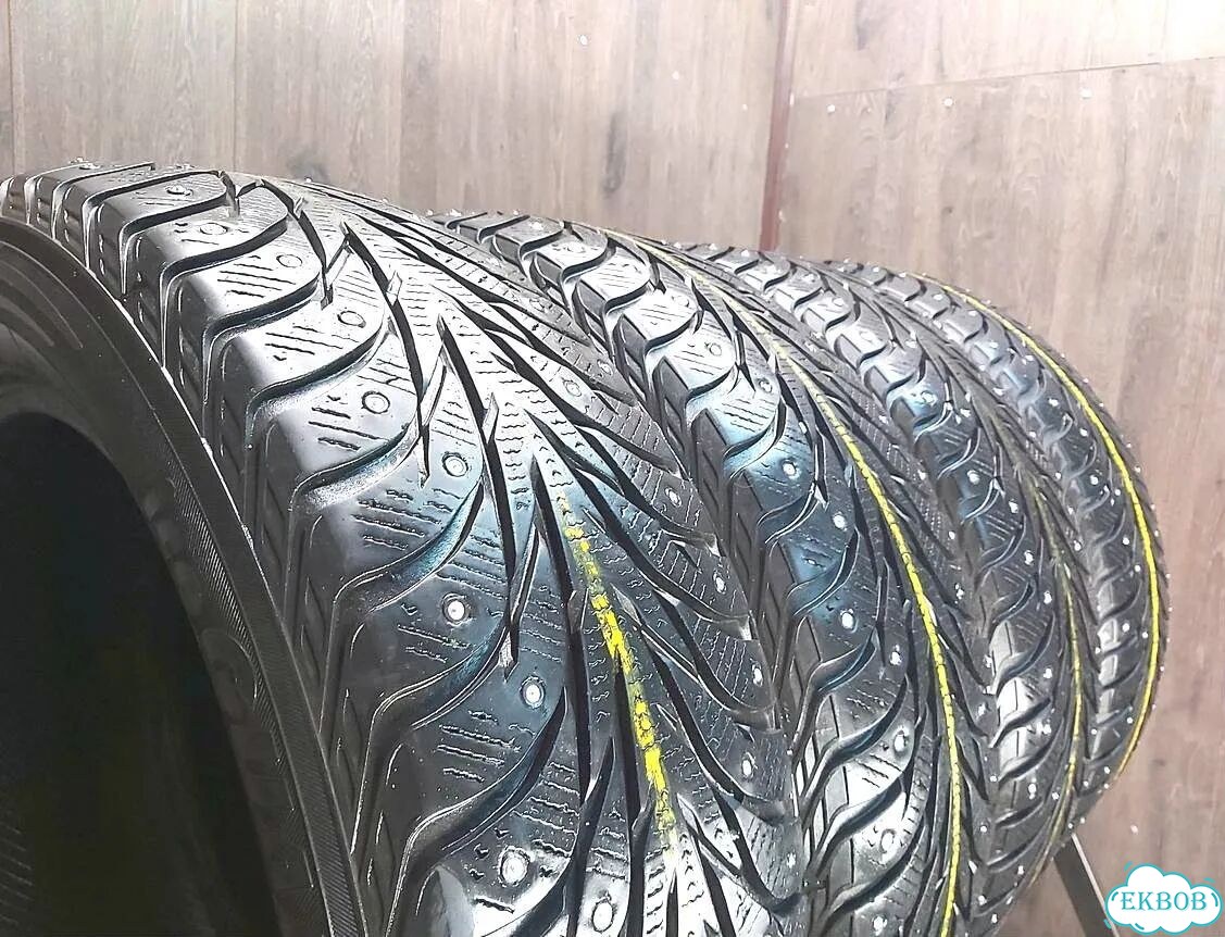 Yokohama Ice Guard Stud IG55 215/60 R17 98P фото 1