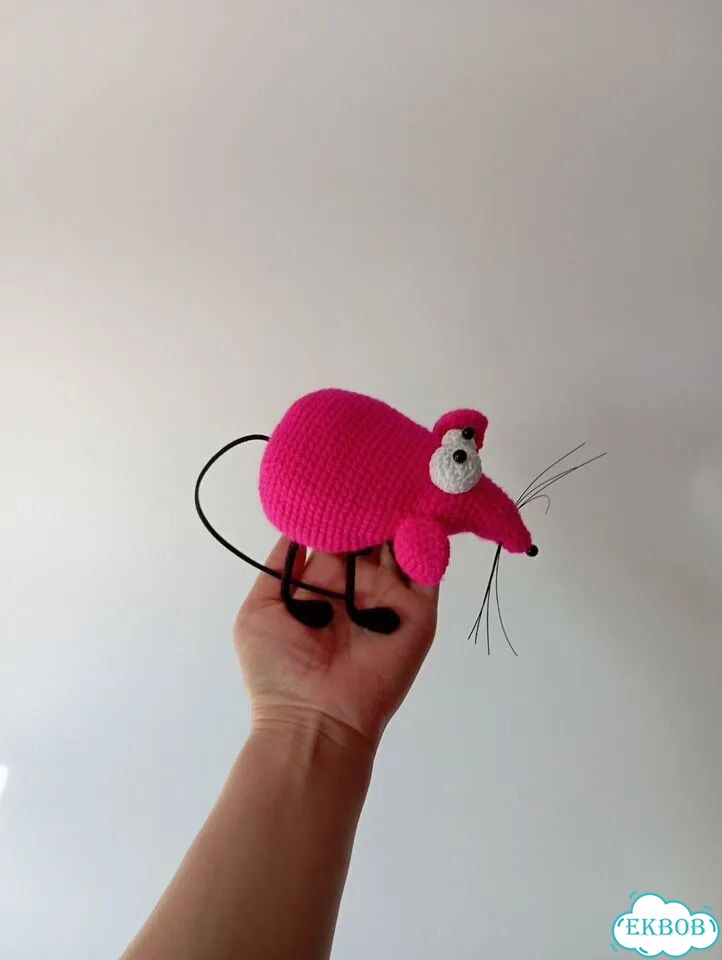 Вязаный крысик. Интерьерная игрушка фото 1