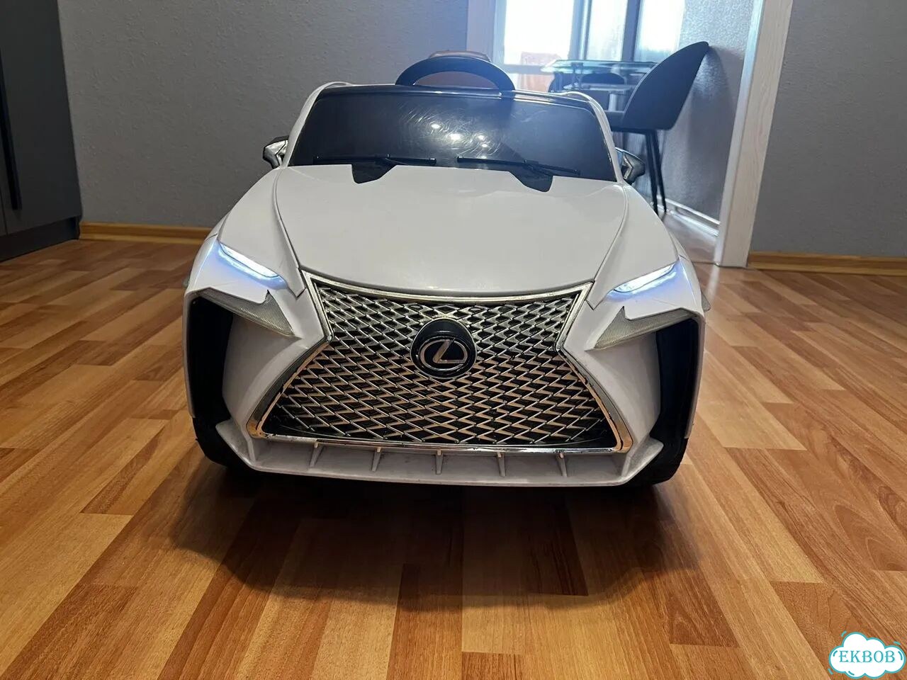 Детский электромобиль lexus фото 4