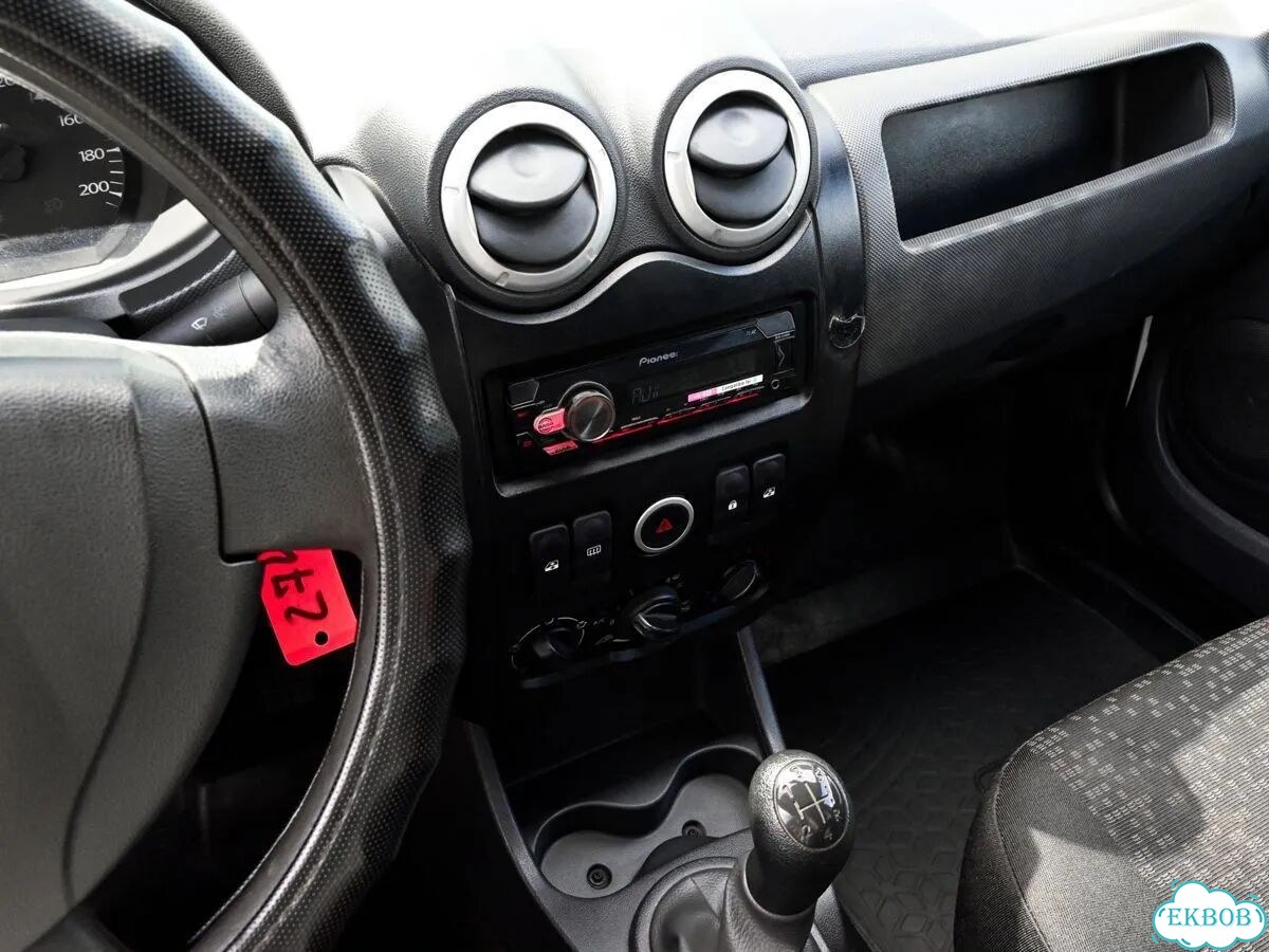 ВАЗ (LADA) Largus 1.6 MT, 2019, 200 423 км фото 9