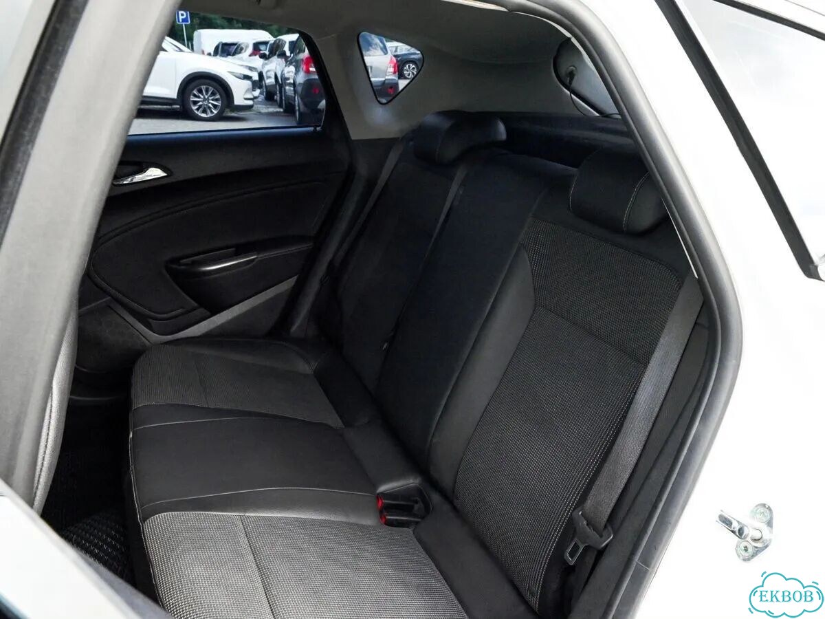 Opel Astra 1.6 AT, 2011, 166 493 км фото 18