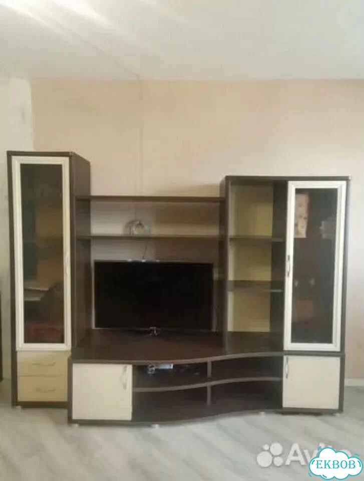 Продам стенку в гостиную фото 1