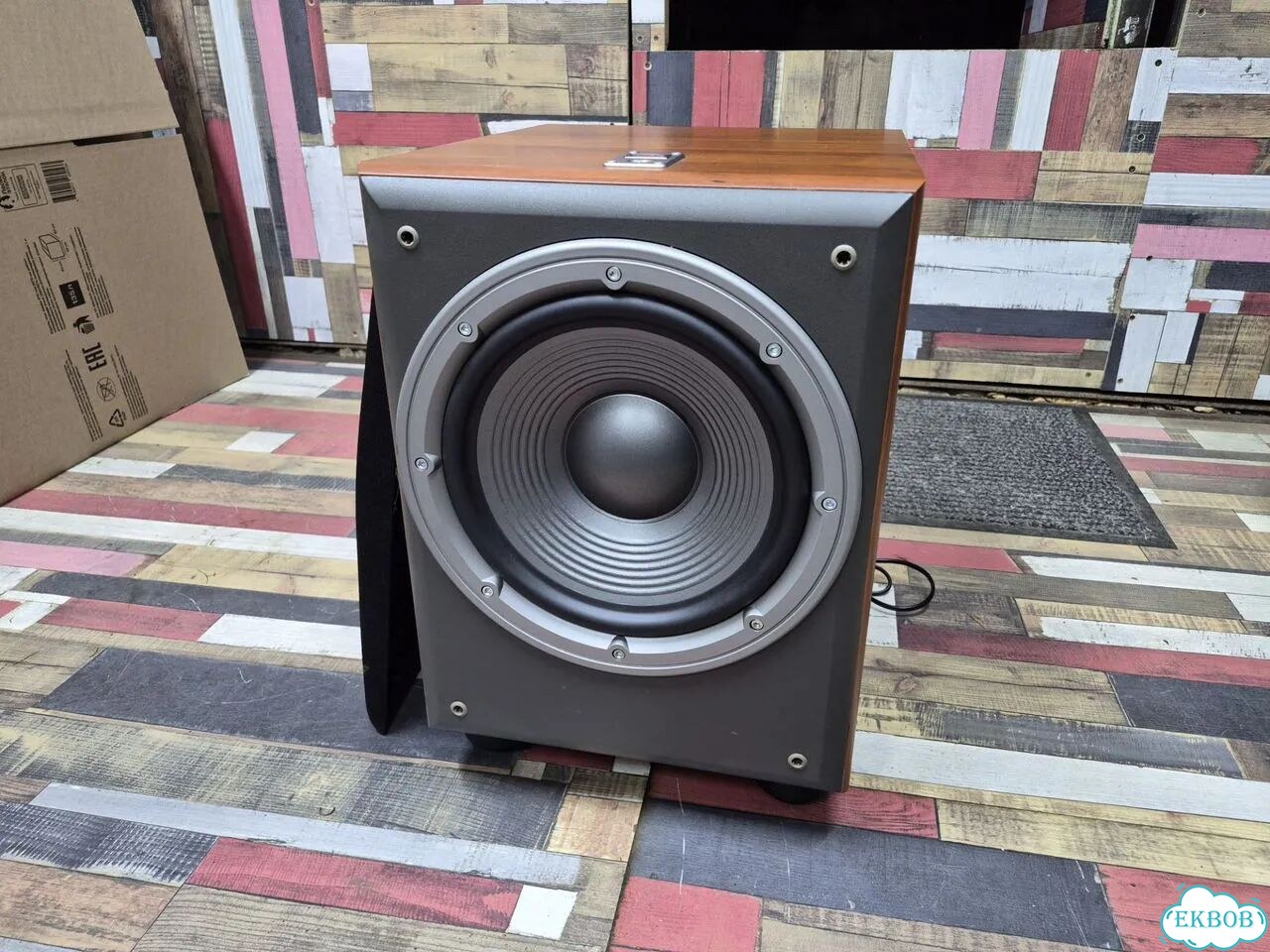 Сабвуфер JBL e150p/230 фото 1