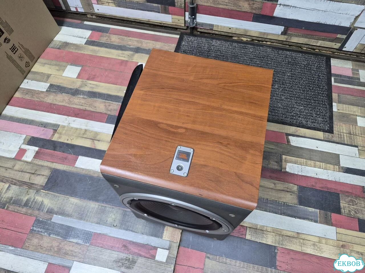 Сабвуфер JBL e150p/230 фото 2