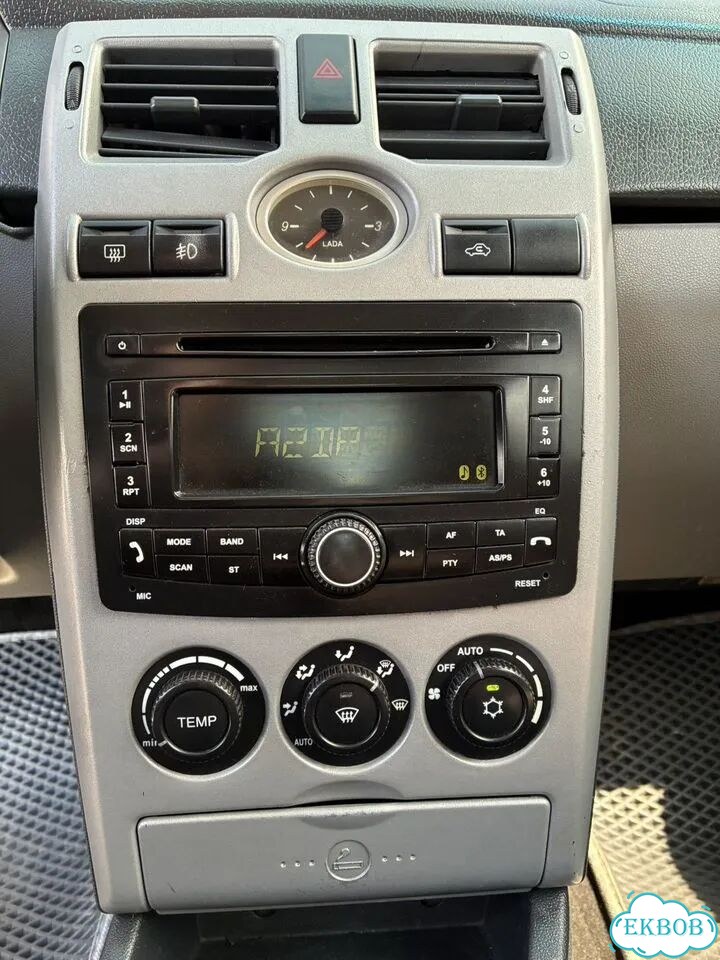 ВАЗ (LADA) Priora 1.6 MT, 2010, 212 000 км фото 17
