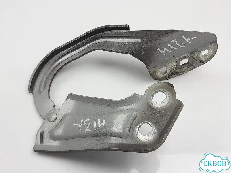 Петля капота левая Ford Focus 3 хэтчбек 2015 фото 2