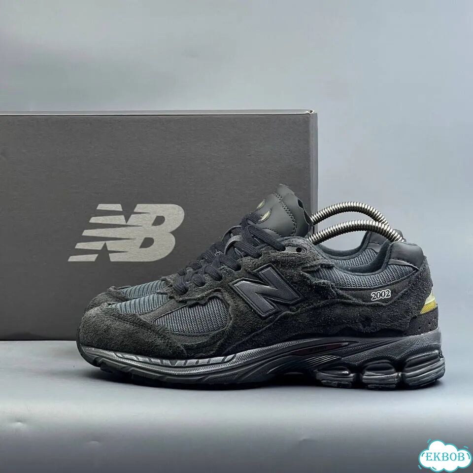 New Balance 2002R Black фото 2