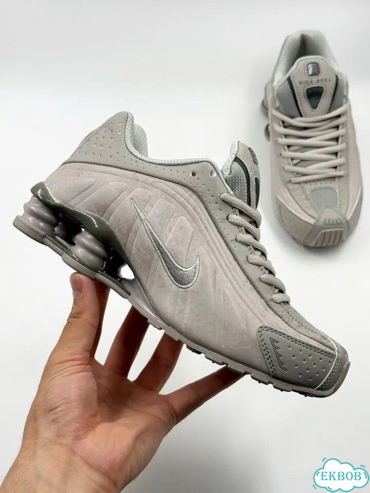 Кроссовки Nike Shox R4 фото 1