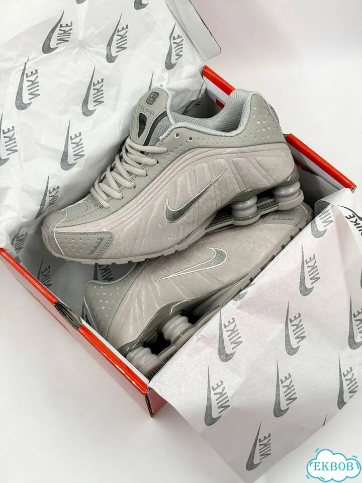 Кроссовки Nike Shox R4 фото 8