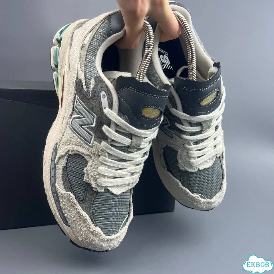 New Balance 2002R Grey Beige фото 7