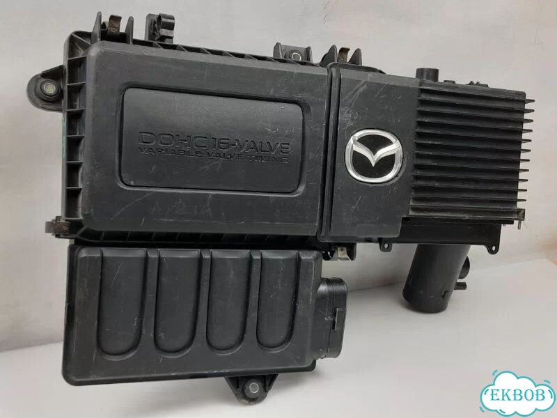 Корпус воздушного фильтра Mazda 3 BK седан 1.6 Z6 фото 2