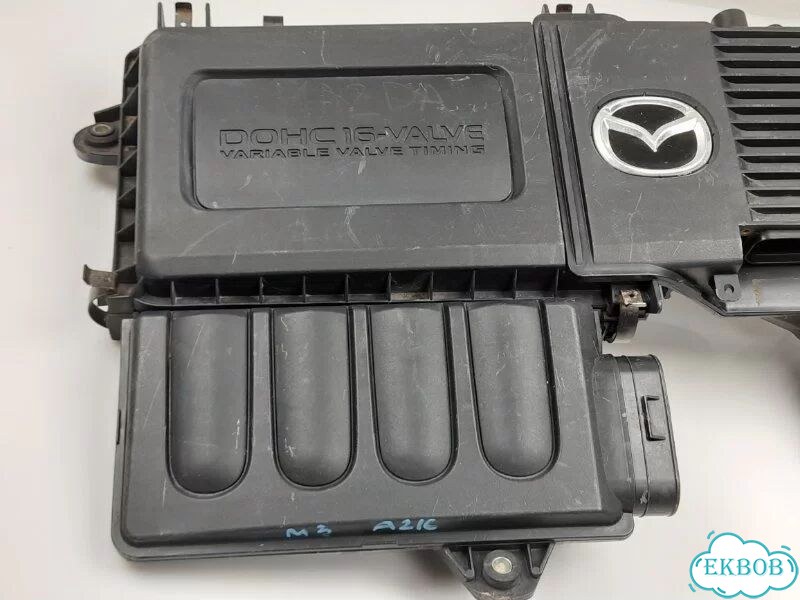 Корпус воздушного фильтра Mazda 3 BK седан 1.6 Z6 фото 8