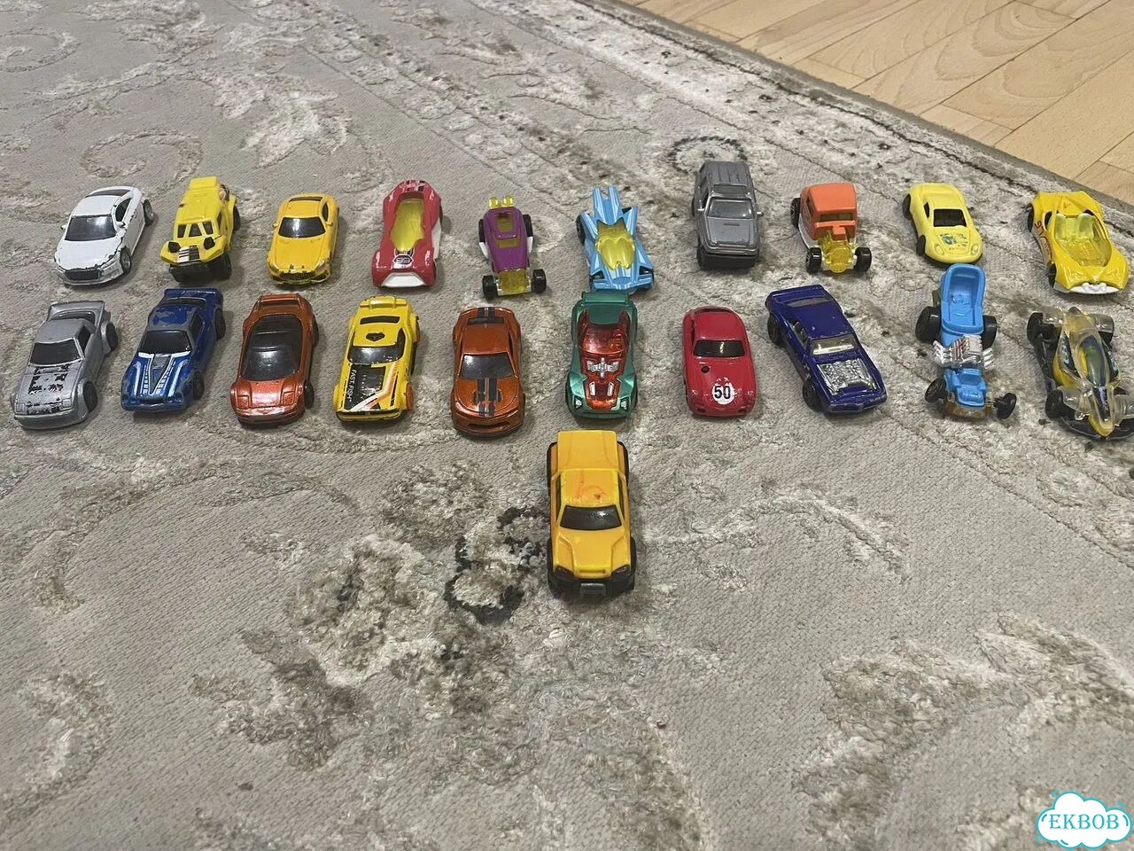 Машинки хот вилс hot wheels фото 1