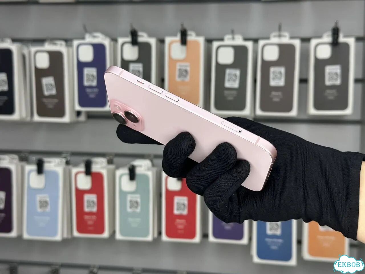iPhone 15, 128 ГБ, SIM + eSIM фото 3