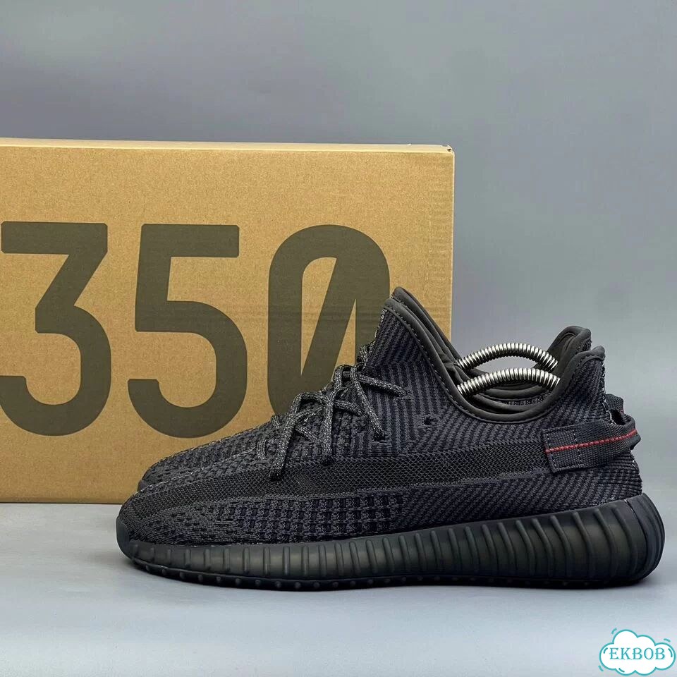 Adidas Yeezy Boost 350 V2 Black фото 3
