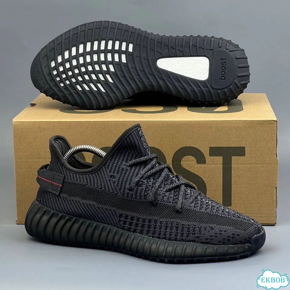Adidas Yeezy Boost 350 V2 Black фото 5
