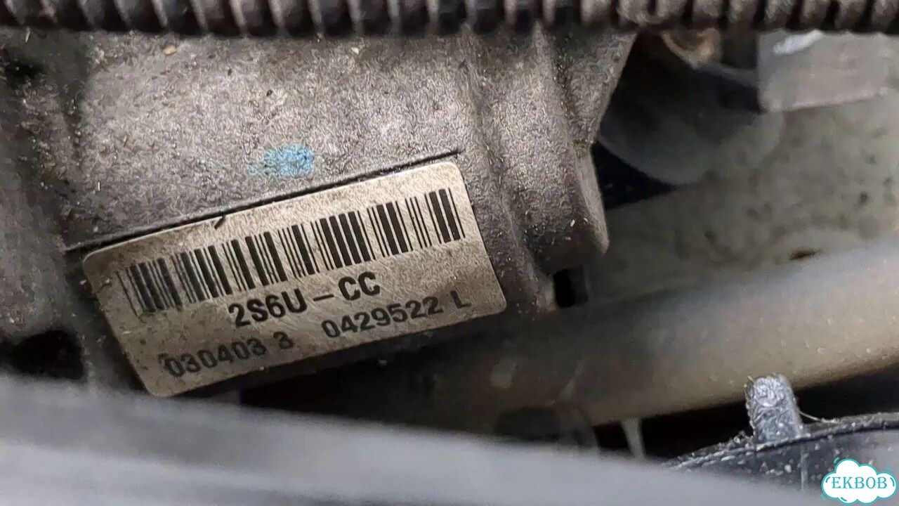 Коллектор впускной Ford Fiesta фото 3