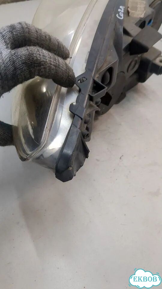Фара (передняя) левая Peugeot 308 фото 5