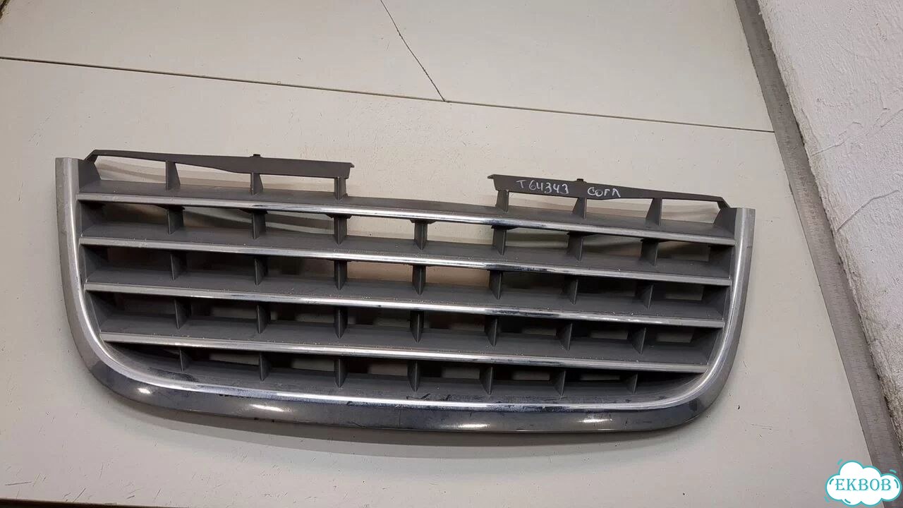 Решетка радиатора Chrysler Voyager фото 1