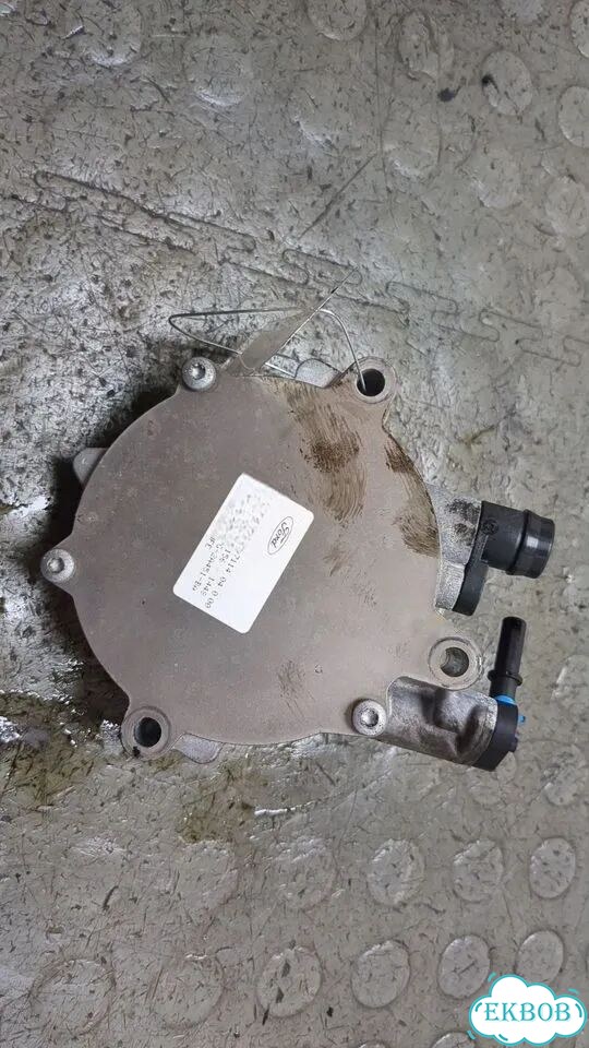 Насос вакуумный Ford Escape фото 4