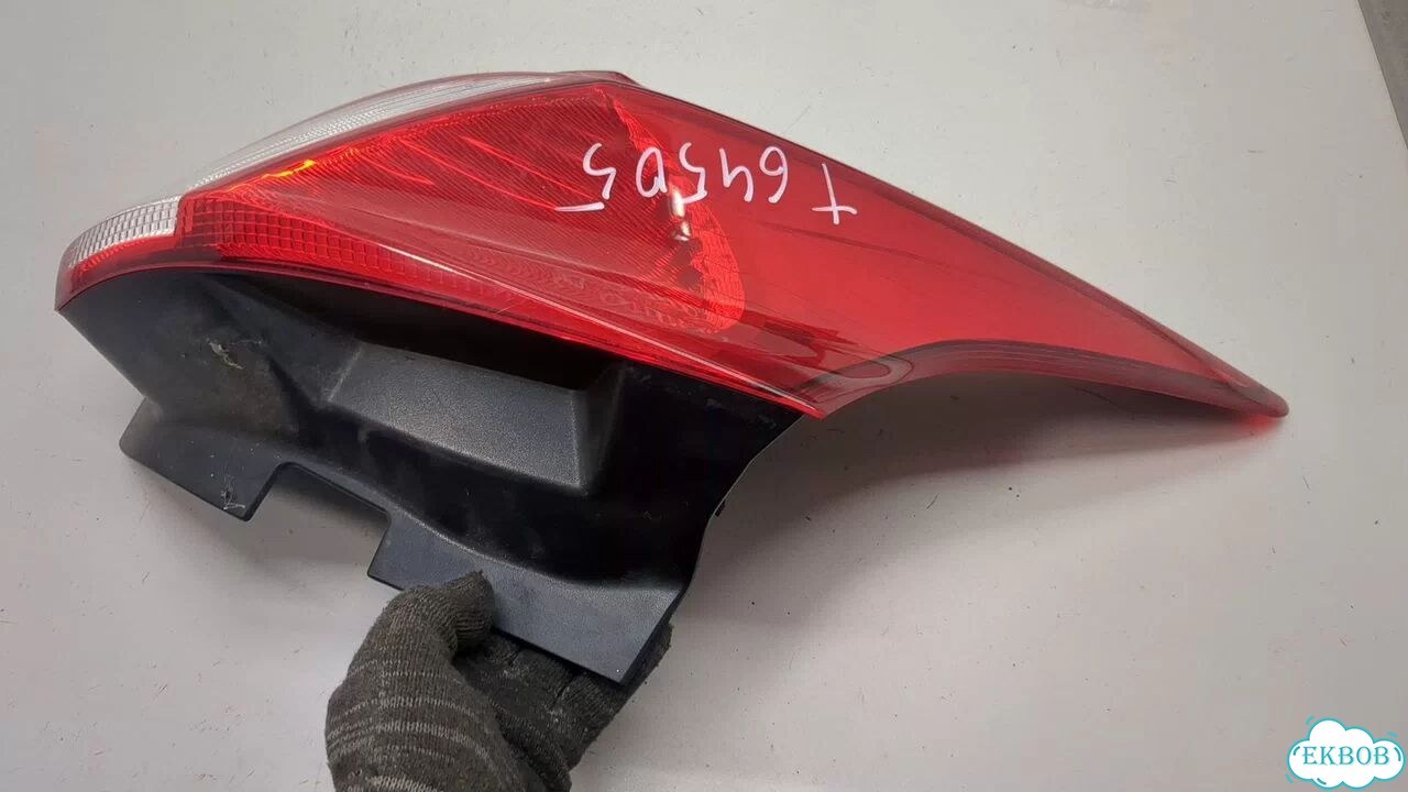 Фонарь (задний) левый Ford Focus 3 фото 2