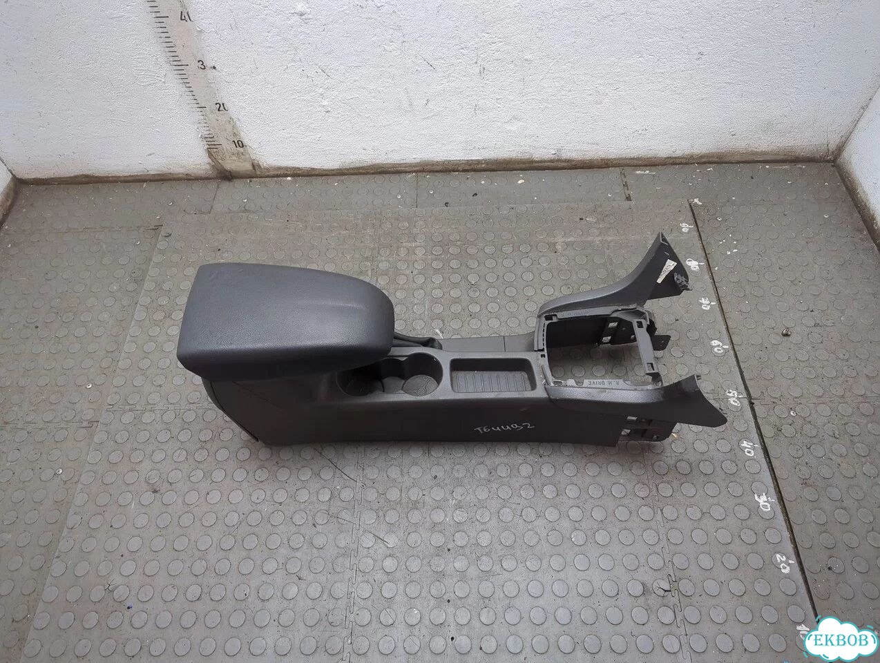 Консоль салона Ford Focus 2 фото 1