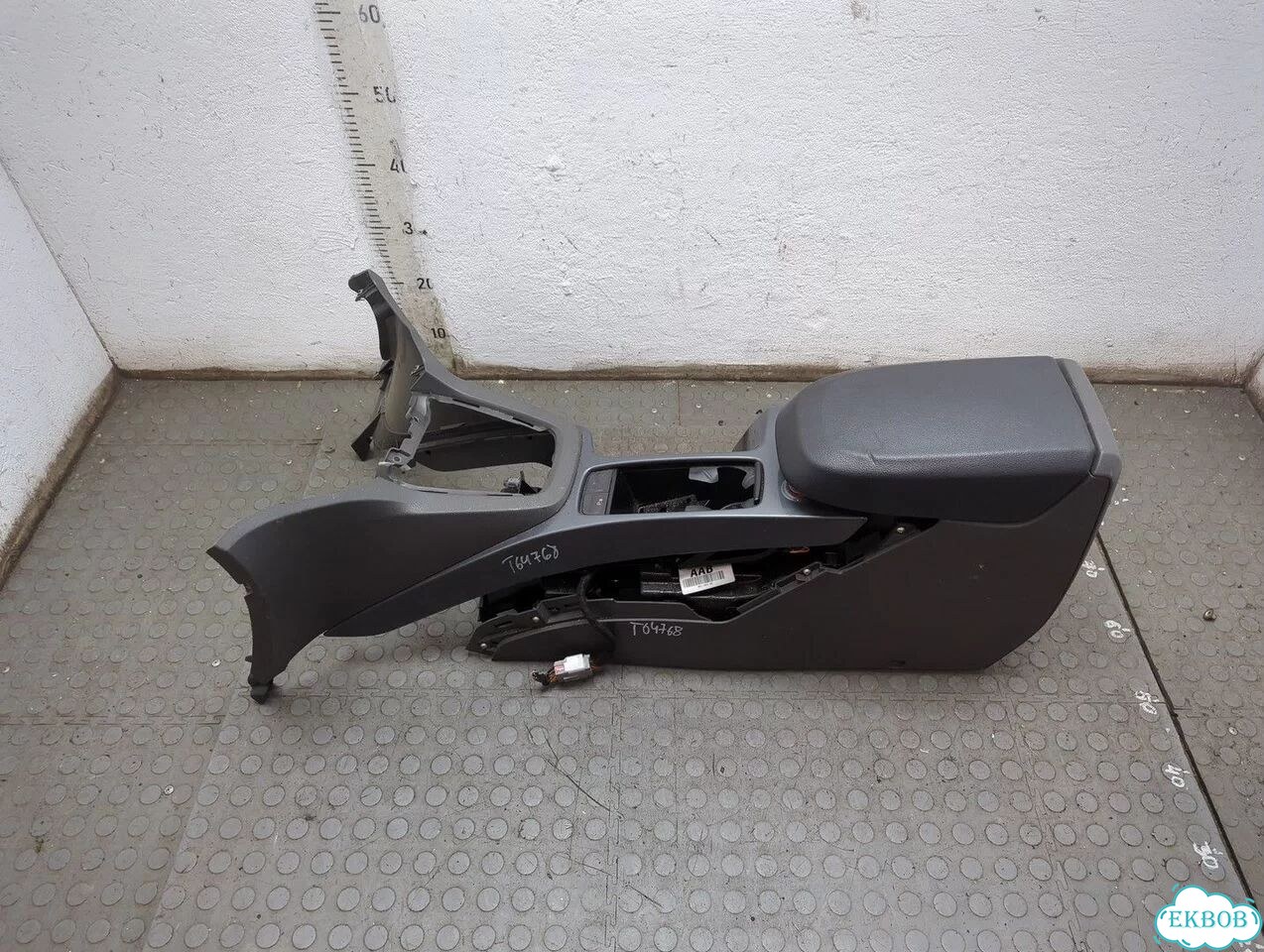Консоль салона Ford Kuga фото 8