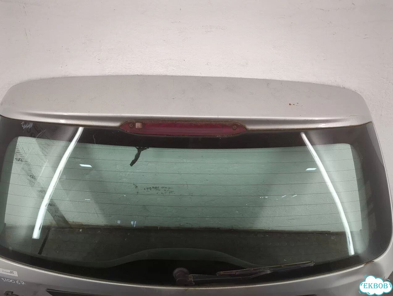 Крышка багажника Ford Focus 1 фото 6