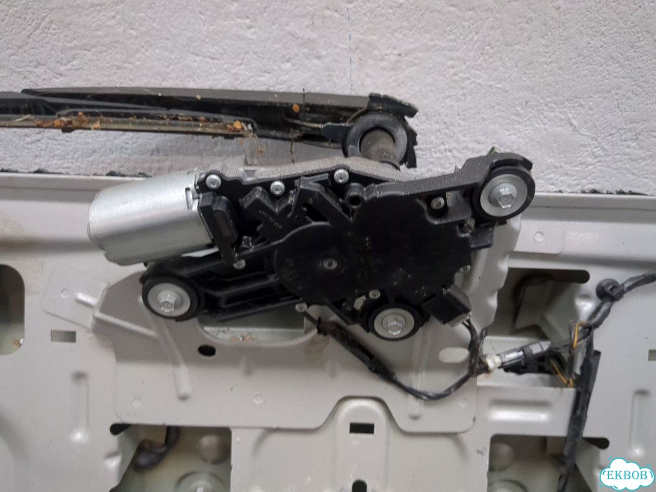 Крышка багажника Ford Focus 2 фото 7
