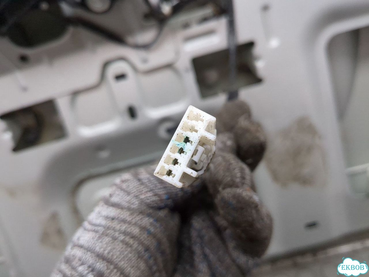 Крышка багажника Ford Focus 2 фото 8