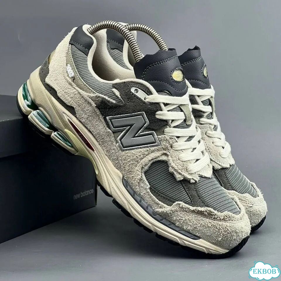 New Balance 2002R Grey Beige фото 1