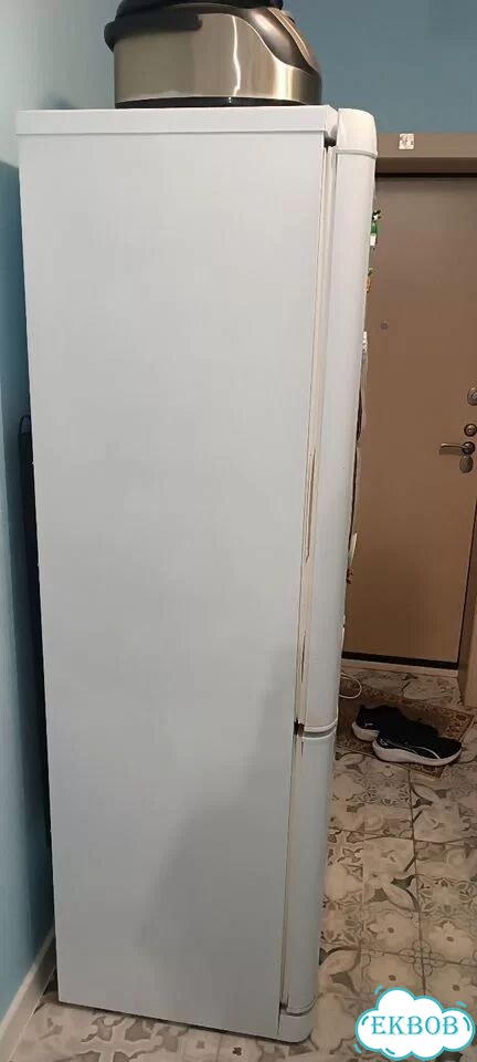 Холодильник бу фото 1