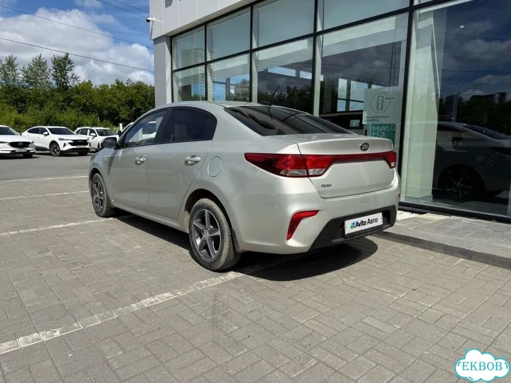 Kia Rio 1.6 AT, 2018, 71 000 км фото 3