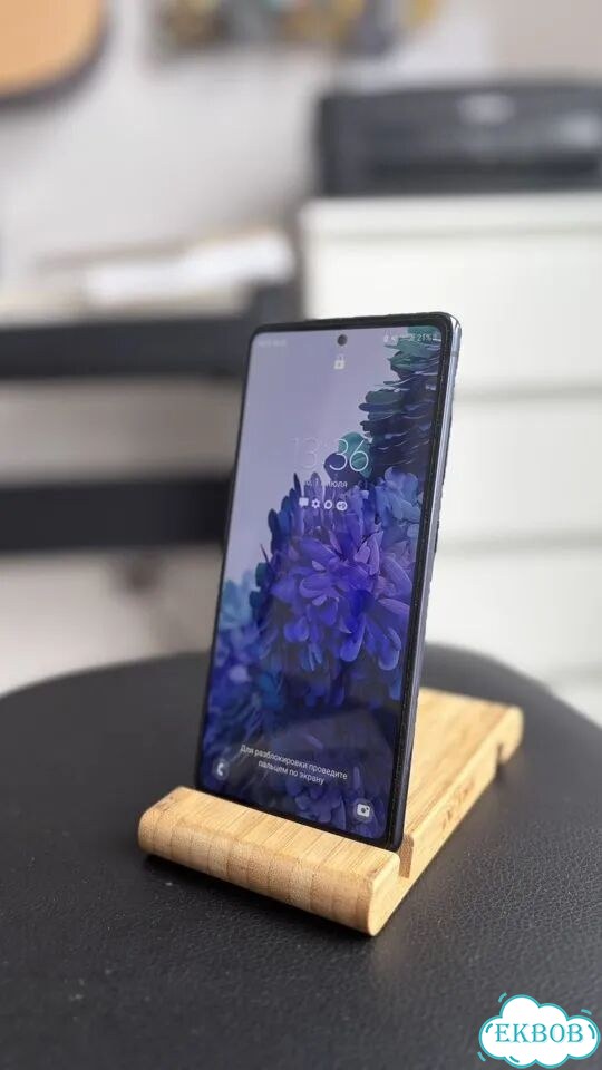 Samsung Galaxy S20 FE, 6/128 ГБ фото 1