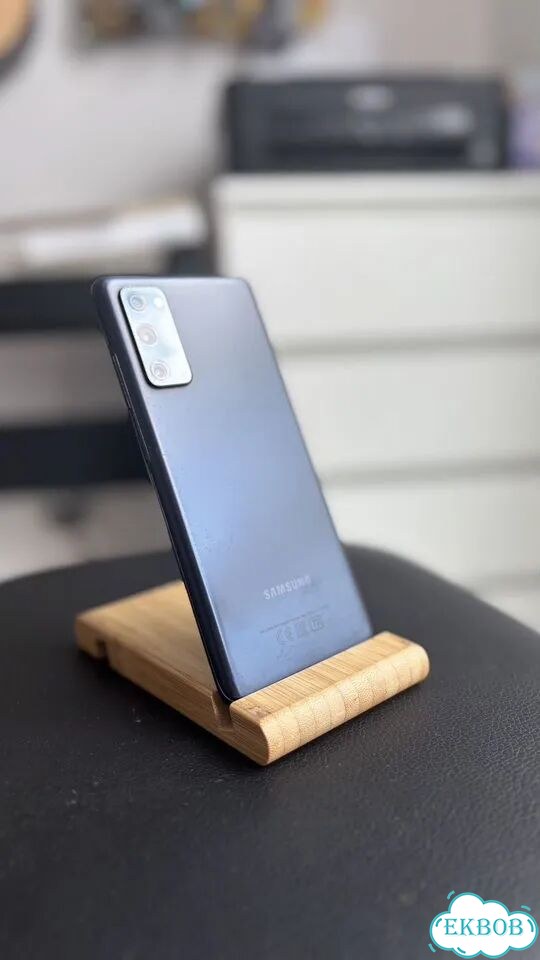 Samsung Galaxy S20 FE, 6/128 ГБ фото 2