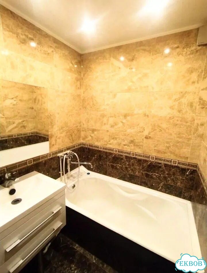 2-к. квартира, 54 м², 1/12 эт. фото 3