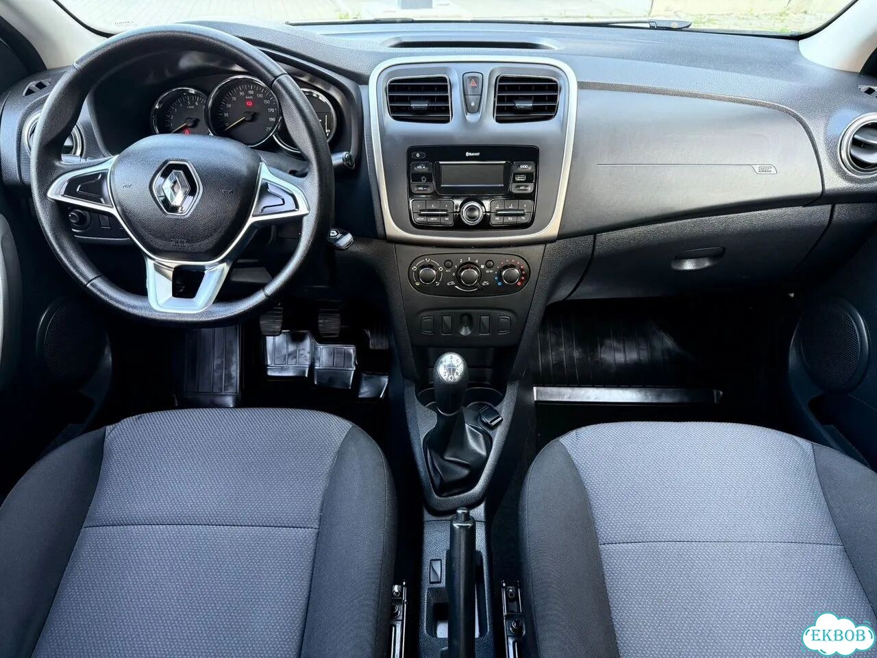 Renault Logan 1.6 MT, 2019, 135 000 км фото 6