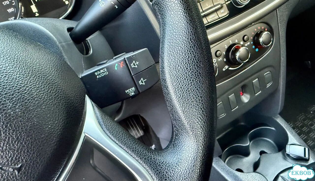 Renault Logan 1.6 MT, 2019, 135 000 км фото 7