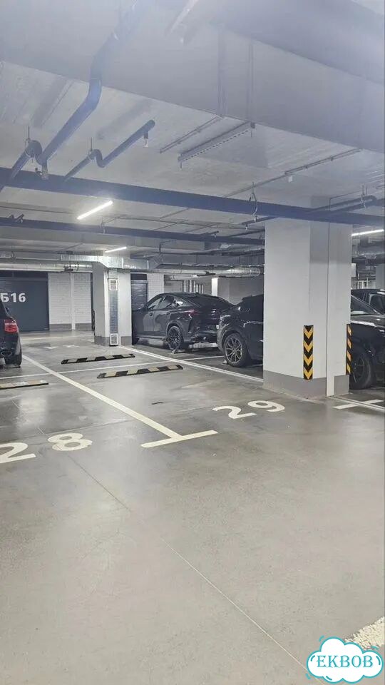 Машиноместо, 16 м² фото 1