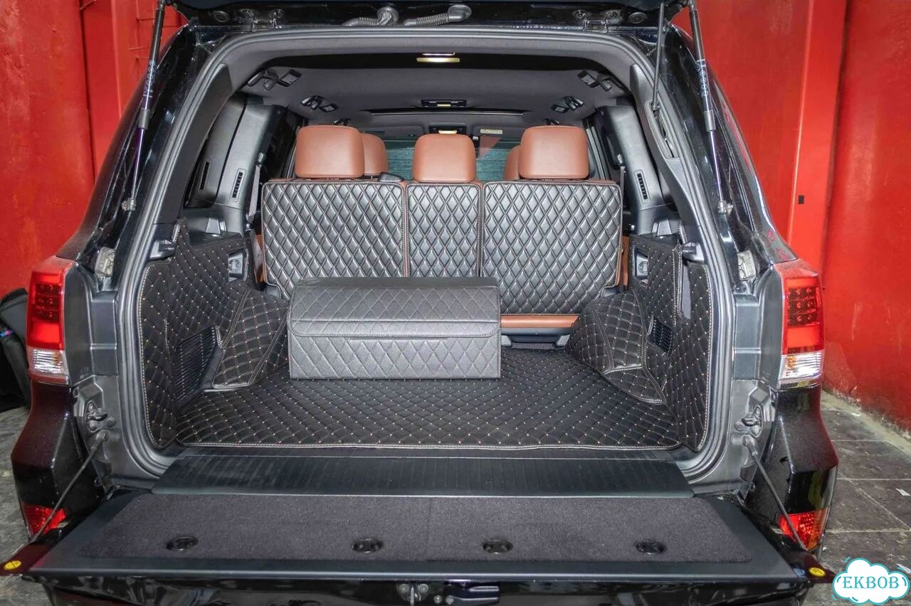 Коврики в багажник Toyota Land Cruiser 200 фото 1
