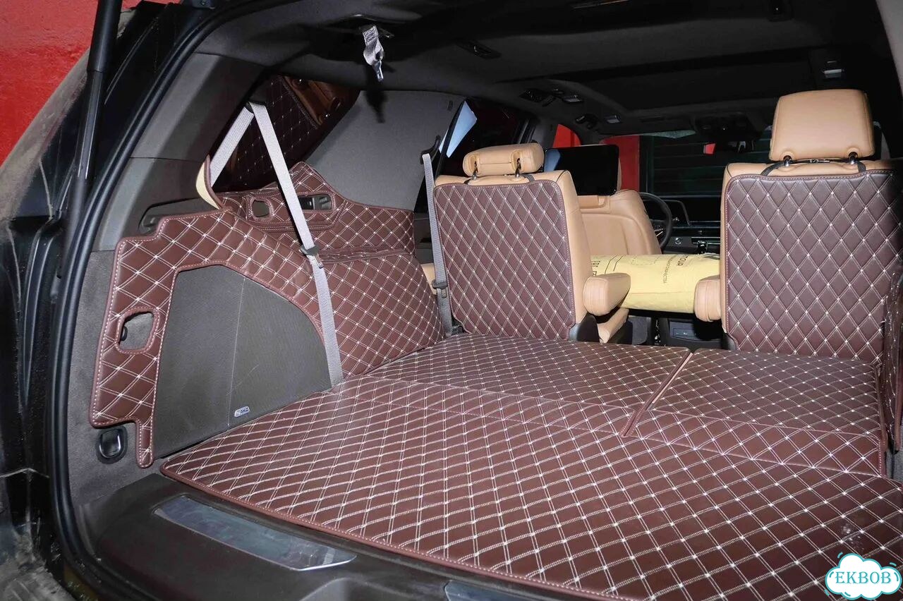 3Д коврики в багажник Cadillac Escalade фото 3
