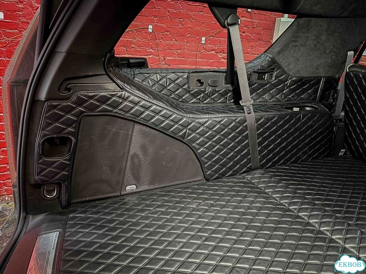 3D коврики в багажник Cadillac Escalade V ESV фото 4